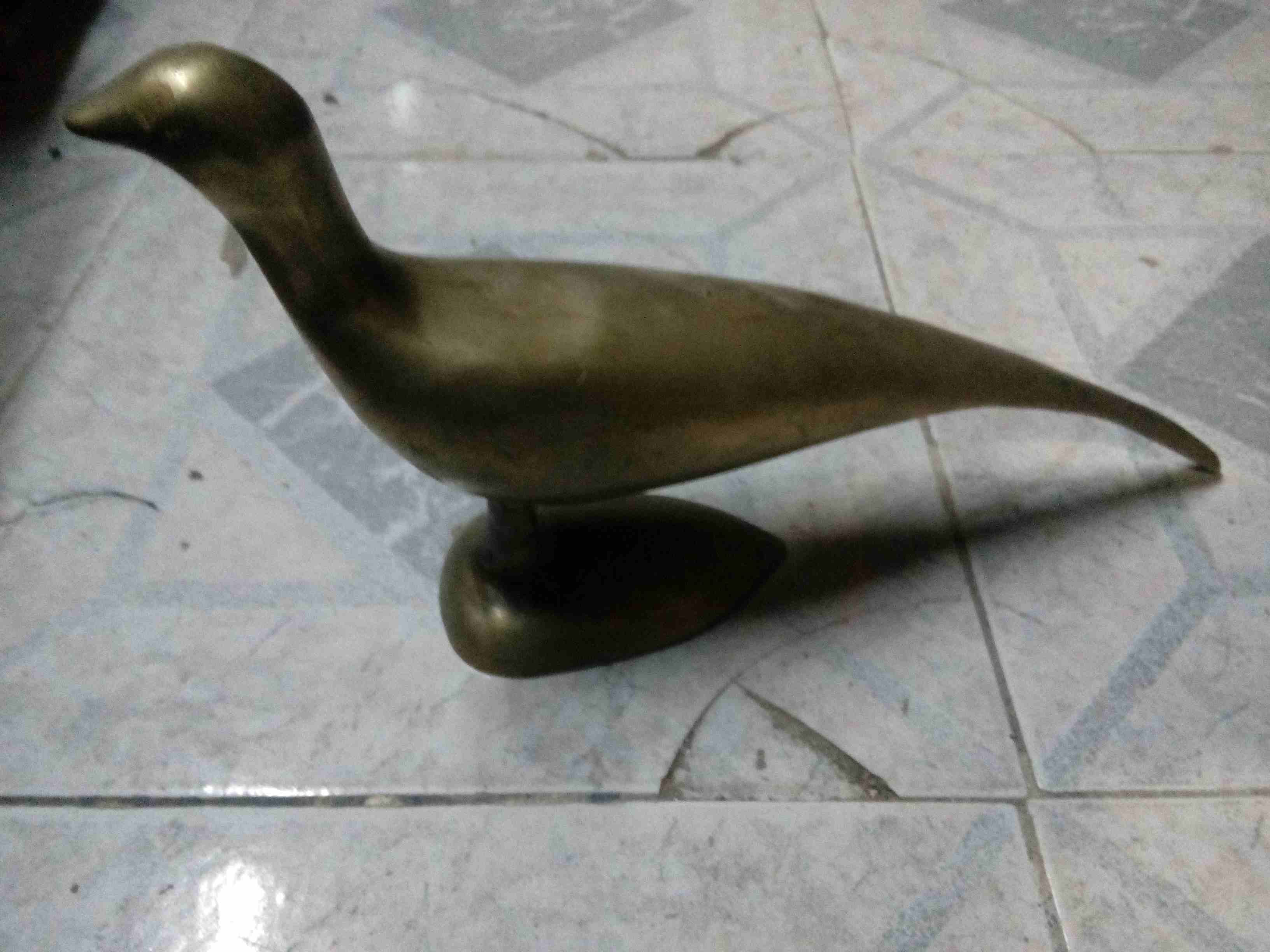 تمثال طائر بجع نحاس
لا تنسَ أنك شاهدت هذا الإعلان في عنكبوت
يصلح للزينه منظرو عالطبيعه كثير رائع...