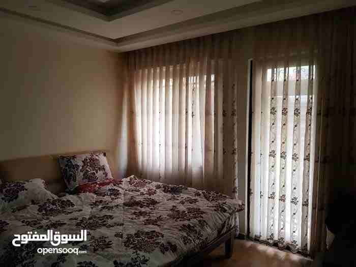 فيلا راقيه للبيع ... طابق وروف في طبربور حي الغابه
لا تنسَ أنك شاهدت هذا الإعلان في عنكبوت
فيلا م...