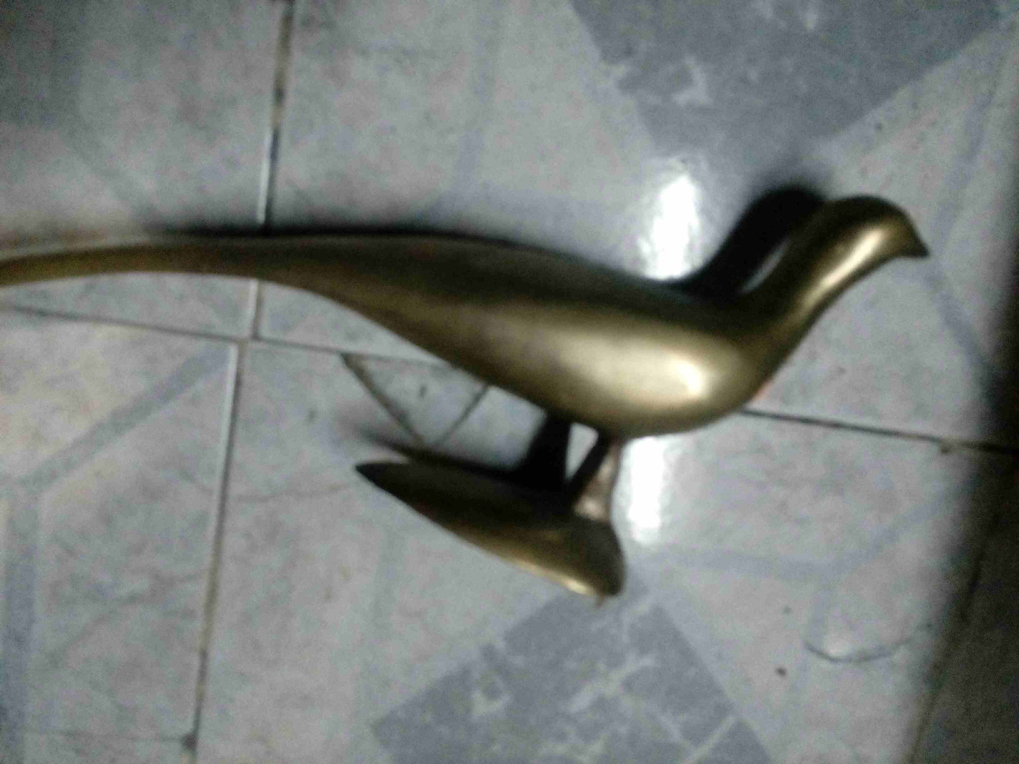 تمثال طائر بجع نحاس
لا تنسَ أنك شاهدت هذا الإعلان في عنكبوت
يصلح للزينه منظرو عالطبيعه كثير رائع...