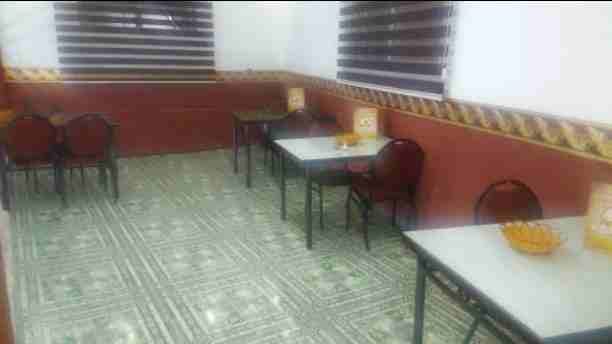 مطعم بروستيد وسناكات في المدينه الرياضيه مقابل بوابه ٤ صرح الشهيد يتكون من بابين وطابقين....للبيع
0795180113