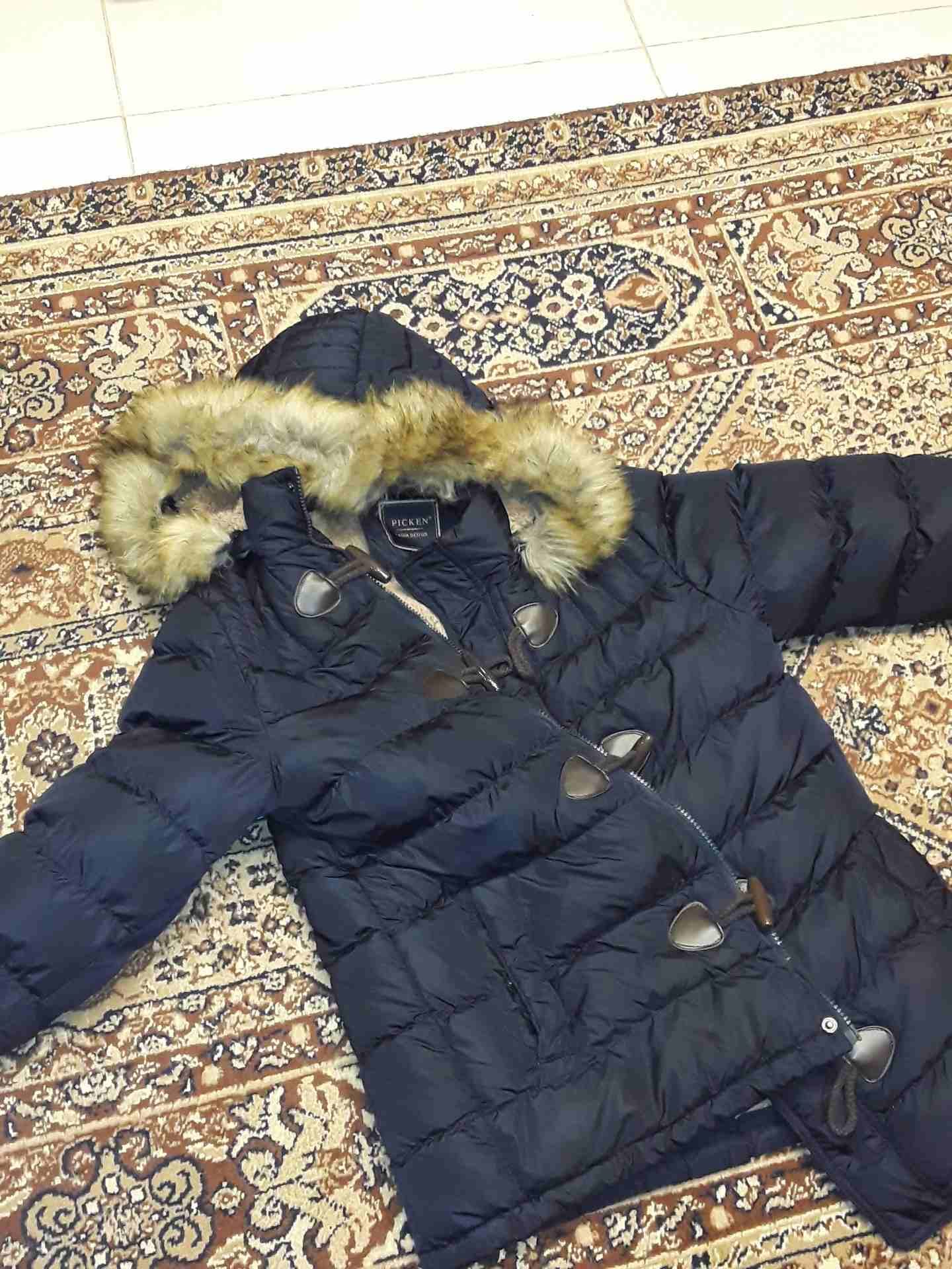 جاكيت .
لا تنسَ أنك شاهدت هذا الإعلان في عنكبوت
قابل للتفاوض
----...