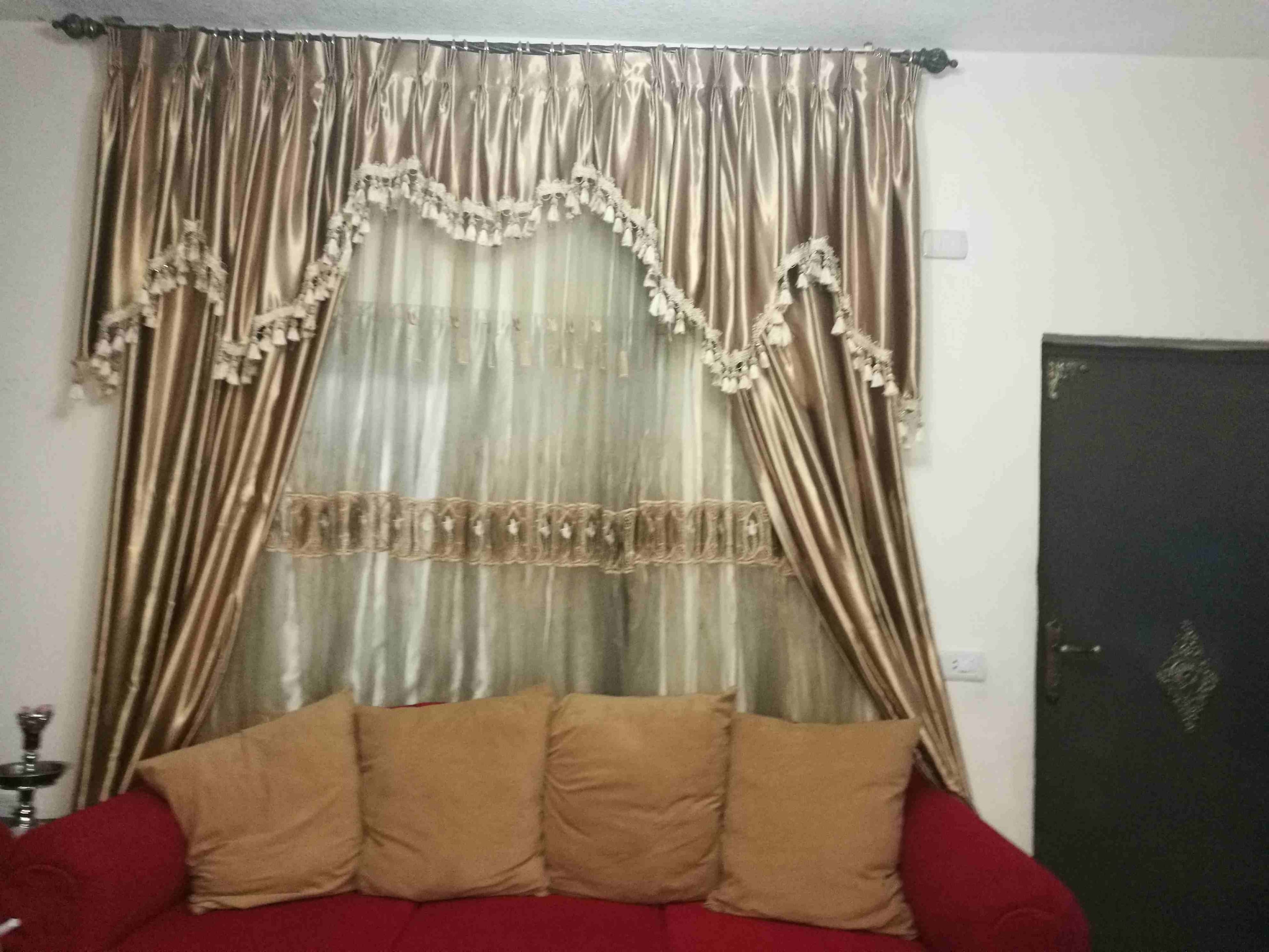 طقم كنب 7مقاعد بحاله ممتازه مع برداي
لا تنسَ أنك شاهدت هذا الإعلان في عنكبوت
طقم كنب لون احمر مع...
