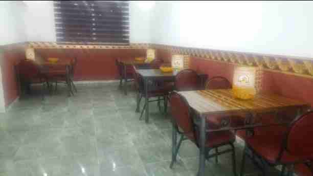 مطعم بروستيد وسناكات في المدينه الرياضيه مقابل بوابه ٤ صرح الشهيد يتكون من بابين وطابقين....للبيع
0795180113