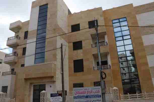 شركة قلب الدار للإسكان
الشقه الذكية في المواصفات العالمية في التكنولوجيا البناء الاخضر
(بنفس اسعار الشقق العادية لفترة محدوده)
(صالون / معيشة / مطبخ مفتوح / 3 غرف نوم واحدة ماستر / 3 حمامات / 3 برنده...