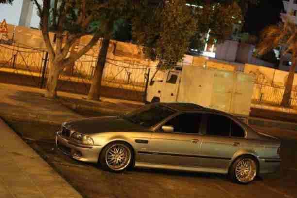 BMW E39 الدب للبيع
فل الفل موديل 1999 ماتور 25 دبل فينوس مركب جديد موديل 2003 نحله طمبونات M5 امامي وخلفي فتحه فحص مرفق بالصور امامي قصعات بالكوع وخلفي جيد جيد بدون ملاحظات باعتبار 4 جيد غرفه جلد...