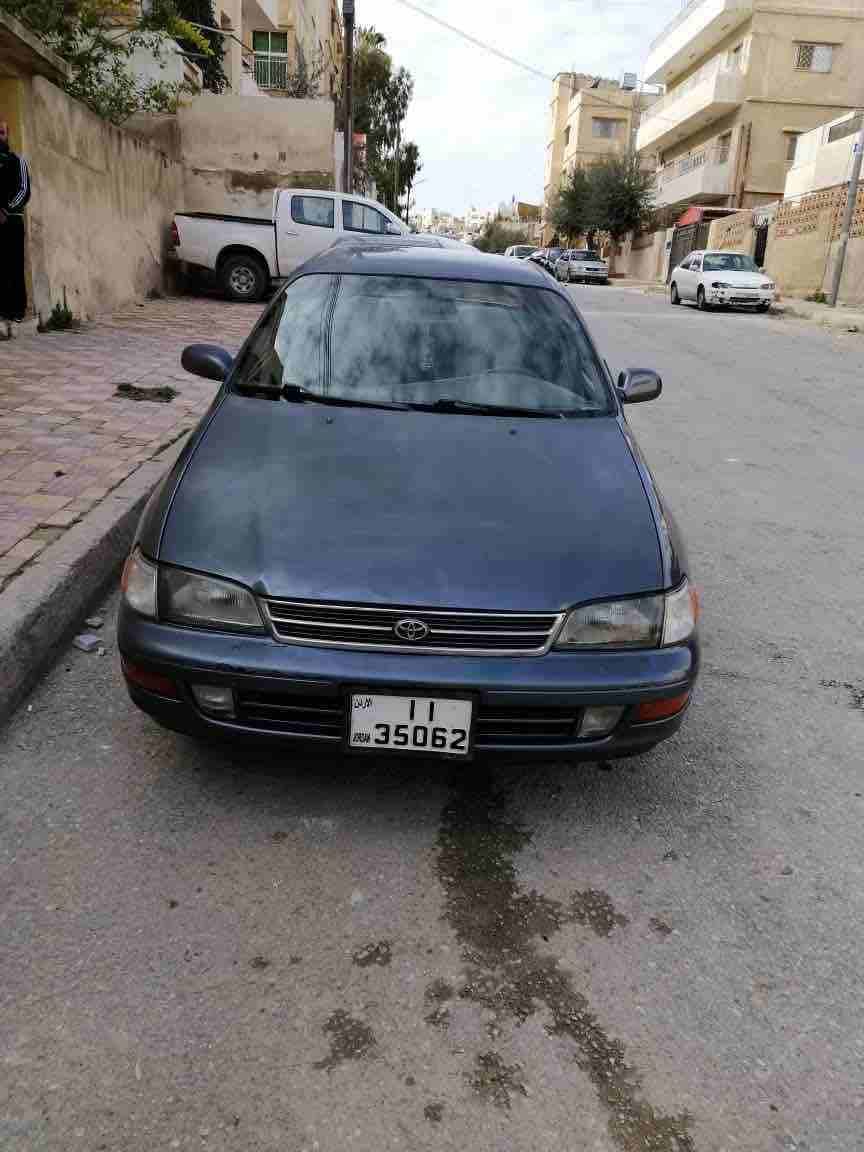 تويوتا كرونا 1992 متور 2000 وارد الشركة المالك الثاني للسياره زجاج ومراية كهرباء مسجل سي دي جنط وكوشوك جديد صيانه ومتابعه دائمة بالشركة واستعمل خفيف للسيارة