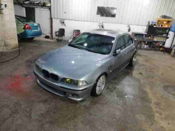 BMW E39 الدب للبيع
فل الفل موديل 1999 ماتور 25 دبل فينوس مركب جديد موديل 2003 نحله طمبونات M5 امامي وخلفي فتحه فحص مرفق بالصور امامي قصعات بالكوع وخلفي جيد جيد بدون ملاحظات باعتبار 4 جيد غرفه جلد...