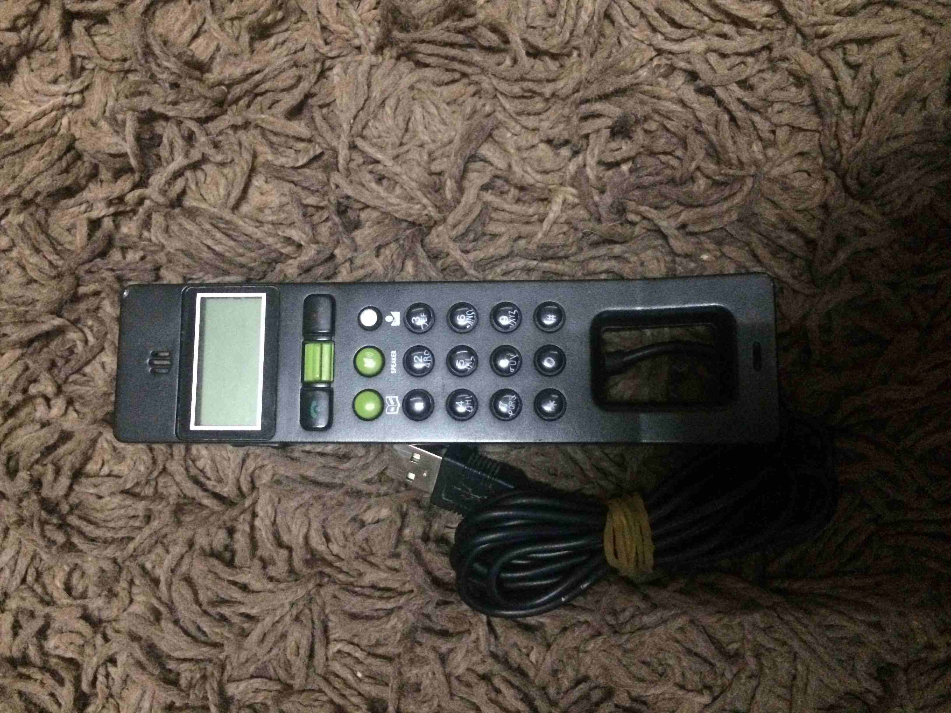 هاتف usb خاص لبرامج الأتصال على الكمبيوتر والاب توب متوافق مع تطبيق الواتس و الفايبر و الأيمو و الماسنجر و السكايبي وجميع البرامج التي يوجد بها خاصية الأتصال جميع الأضافات سبيكر كتم لصوت رفع وخفض الصو...
