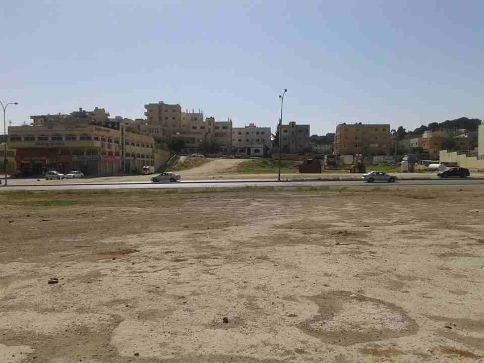الأردن - عمان
قطعة ارض تجاري في الجويدة/ المستندات و أم زعرورة
حوض: المستندات و أم زعرورة
المساحة: 1.15 دنم
الموقع: مقابل نادي الرماية الملكي
واجهة على الشارع 57م، طول 20م تقريبا
شارع 36م
تصنيف...