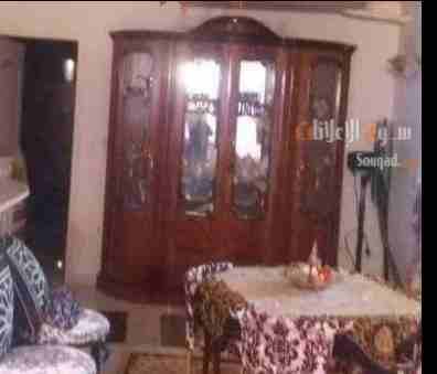 بيت للبيع في مادبا الاردن
مساحه ٣٠٥م على أرض دونم عباره عن شقتين بمدخلين منفصلين في مادبا. مزروعة زيتون على شارعين ومقابل الثانويه العامه للبنات والمركز الصحي. طابق اول مستقل .سور . بئر ماء وسور وأش...