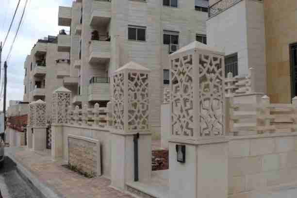 شركة قلب الدار للإسكان
الشقه الذكية في المواصفات العالمية في التكنولوجيا البناء الاخضر
(بنفس اسعار الشقق العادية لفترة محدوده)
(صالون / معيشة / مطبخ مفتوح / 3 غرف نوم واحدة ماستر / 3 حمامات / 3 برنده...