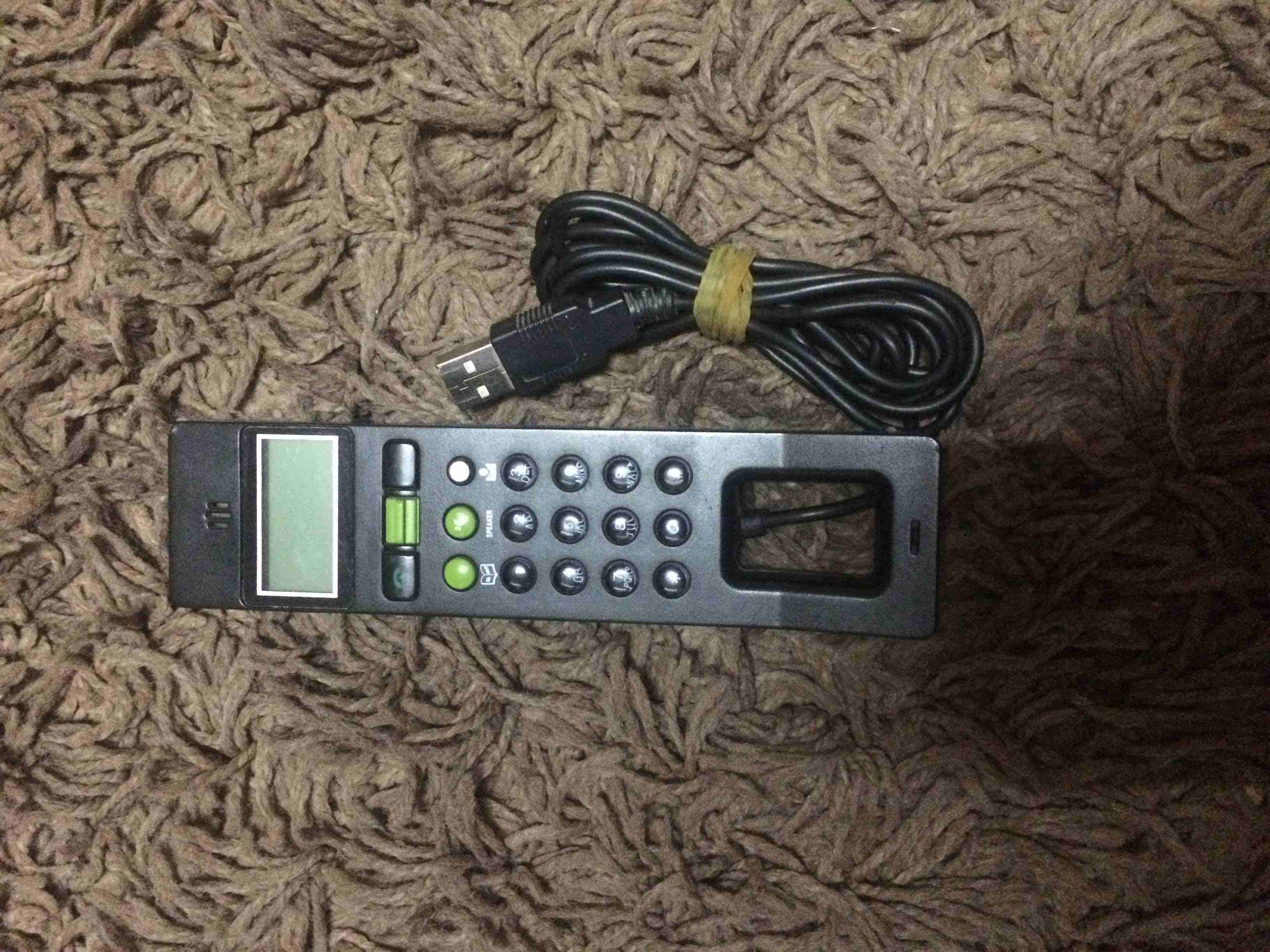 هاتف usb خاص لبرامج الأتصال على الكمبيوتر والاب توب متوافق مع تطبيق الواتس و الفايبر و الأيمو و الماسنجر و السكايبي وجميع البرامج التي يوجد بها خاصية الأتصال جميع الأضافات سبيكر كتم لصوت رفع وخفض الصو...
