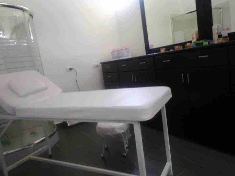 بيوتي سنتر كامل مع معداته و احهزته للبيع
مساحته : ١٣٠ متر
واجهه ١٣ م على شارع طارق (طبربور)
الموقع: طبربور- دوار كشك الشرطه