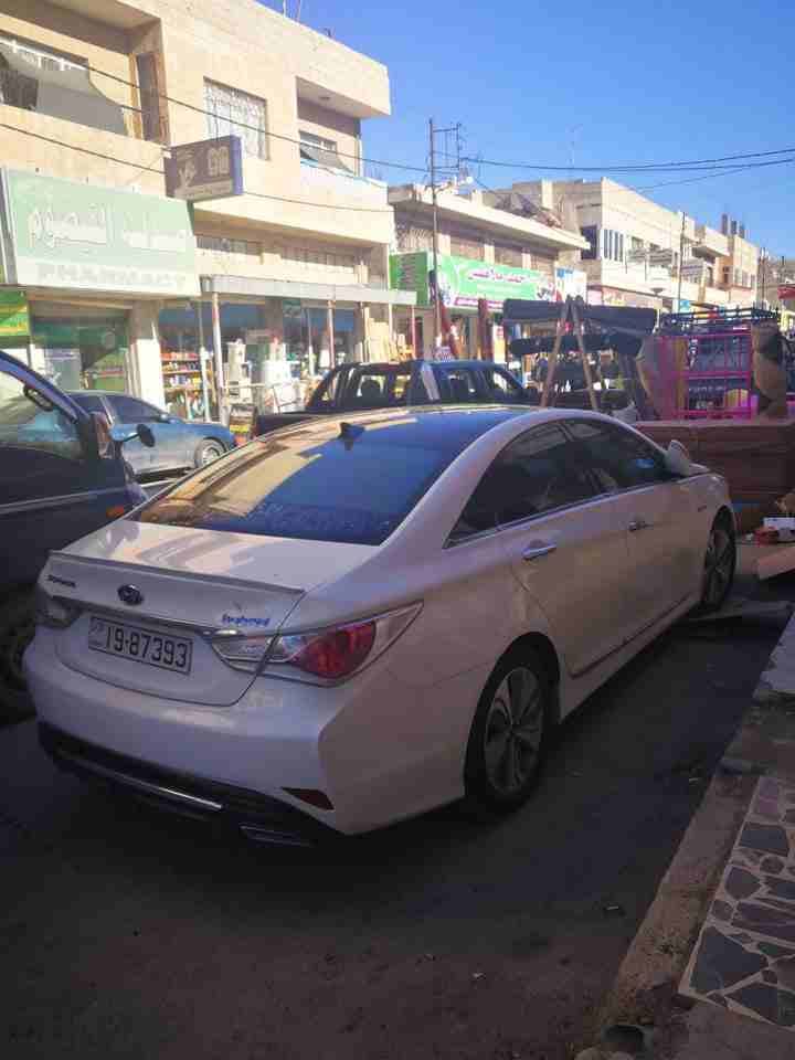 سوناتا 2014 للبيع بدفعة 3000
فحصها 7 جيد
ماشية 75 الف كم
ماتورها 2400 CC
فتحة بانوراما
كراسي مدفية
شاشة كاميرا خلفية
مري كهرباء
بدفعة اولى 3000 دينار وقسط شهري 250 دينار
لغاية 5 سنوات
للاستفسار الرجا...