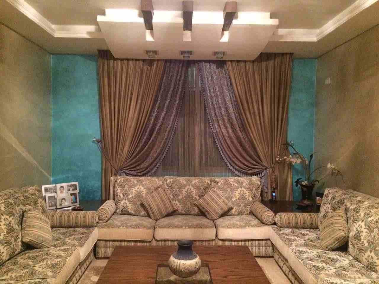 شقة ارضيه4 نوم مع حديقة واسعه و كراج مستقل مع فيربليس خلف النادي الاهلي بعد البنك التجاري
شقة ارضيه فاخرة للبيع في حي الرونق وبأعلى المواصفات والتشطيبات
الموصفات : المساحه الداخليه على سند التسجيل 23...