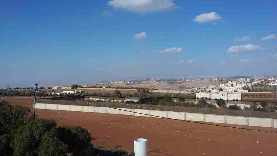 الأردن - مأدبا
مزرعة مع فيلا و مسبح للبيع في الفيصلية/ الكفير الغربي - تبعد 3.5كم عن الجامعة الألمانية
القرية: الفيصلية
حوض: الكفير الغربي
مساحة قطعة الأرض: 5 دنم
الموقع: الفيصلية/ الكف...