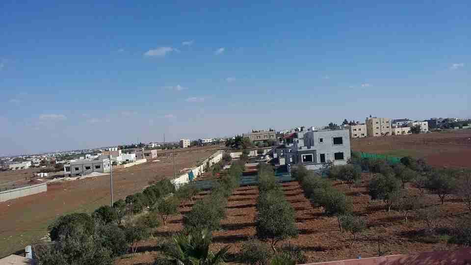 الأردن - مأدبا
مزرعة مع فيلا و مسبح للبيع في الفيصلية/ الكفير الغربي - تبعد 3.5كم عن الجامعة الألمانية
القرية: الفيصلية
حوض: الكفير الغربي
مساحة قطعة الأرض: 5 دنم
الموقع: الفيصلية/ الكف...
