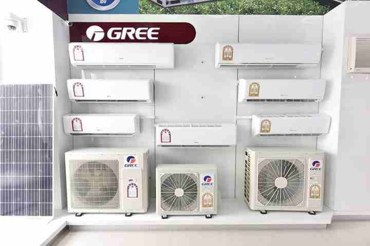 اطلب مكيف #Gree قبل الحر ما يجي
مكيفات #Gree #الأكثر_مبيعا_في_العالم
.. #السعر ااااخر همك
#مكيفات_Gree ما إلها بديل 😍😍😍✔️
الحر رح يكون كثيــر و #أسعارنا أوفر بكثــير👌
الأسعار تشمل التركيب والتو...