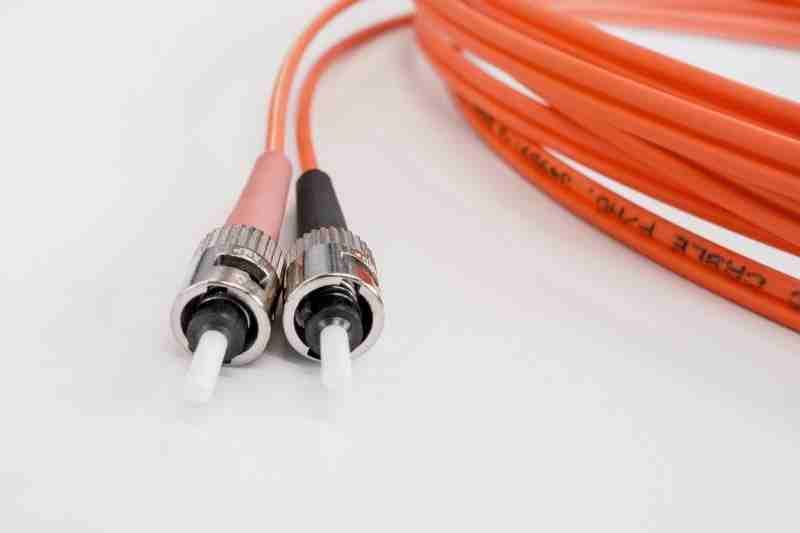 - صيانة وتركيب الشبكات السلكية واللاسلكية مع توفر جميع المستلزمات والقطع
Network solutions and maintenance including all parts (cables, switches, Cabinet, router's and access point -Repeaters, F...
