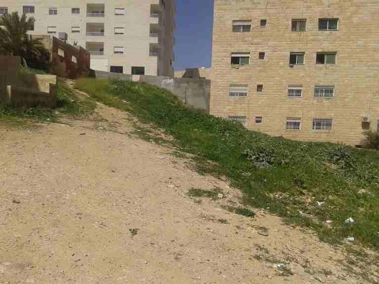 الأردن - عمان
قطعة ارض في عرجان - خلف مستشفى الاستقلال
القرية: عمان
حوض: عرجان
المساحة: 972م
الموقع: تبعد 250م عن شارع الاستقلال/ خلف مستشفى الاستقلال
منطقة هادئة
واجهة على الشارع 22م، طول 45م...