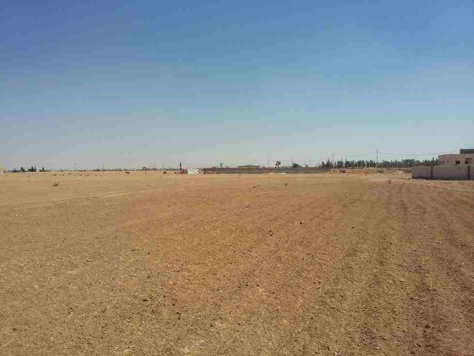 الأردن - عمان
قطعة ارض في القسطل - تبعد 700م عن جسر المطار
القرية: القسطل
حوض: ظهر حجرة الفرس
المساحة: 423م
الموقع: القسطل - تبعد 700م عن جسر المطار
المنطقة الواقعة خلف معرض افيس
واجهة على الشار...