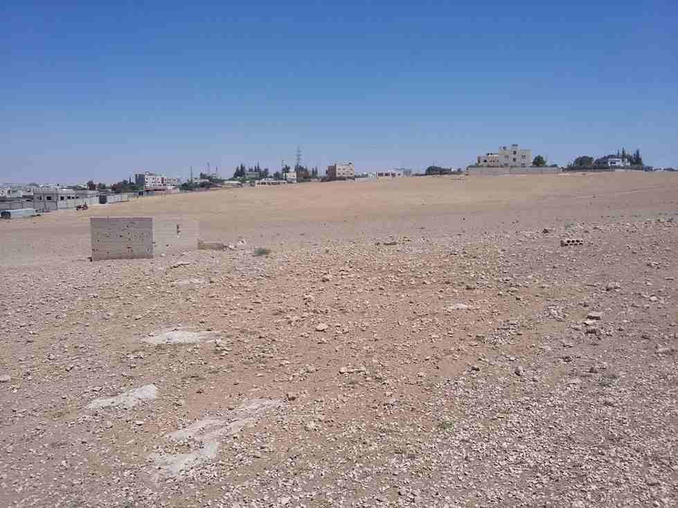 الأردن - عمان
ارض للبيع في القسطل - تبعد 1.3كم عن شارع المطار
القرية: القسطل
حوض: الموارس
المساحة: 1042م
الموقع: القسطل - تبعد 1.3كم عن شارع المطار
واجهة على الشارع 29.5م، طول 35م
شارع 12م
الس...