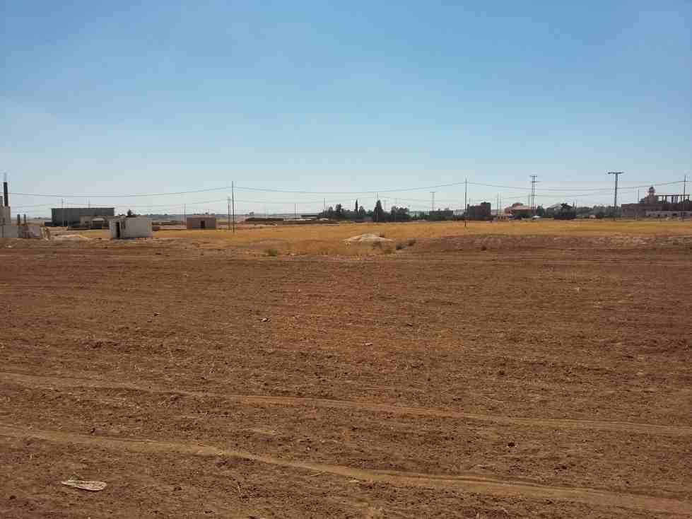 الأردن - عمان
قطعة ارض في القسطل - تبعد 700م عن جسر المطار
القرية: القسطل
حوض: ظهر حجرة الفرس
المساحة: 423م
الموقع: القسطل - تبعد 700م عن جسر المطار
المنطقة الواقعة خلف معرض افيس
واجهة على الشار...