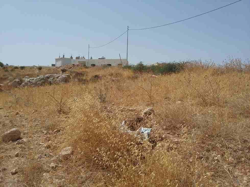 الأردن - عمان
قطعة ارض في قرية أبو نصير - قرب مسجد أبو نصير
القرية: أبو نصير
حوض: أم بطمة
المساحة: 750م
الموقع: قرية أبو نصير - تبعد 210م عن مسجد أبو نصير
واجهة على الشارع 25.5م، طول 29م
شارع 1...