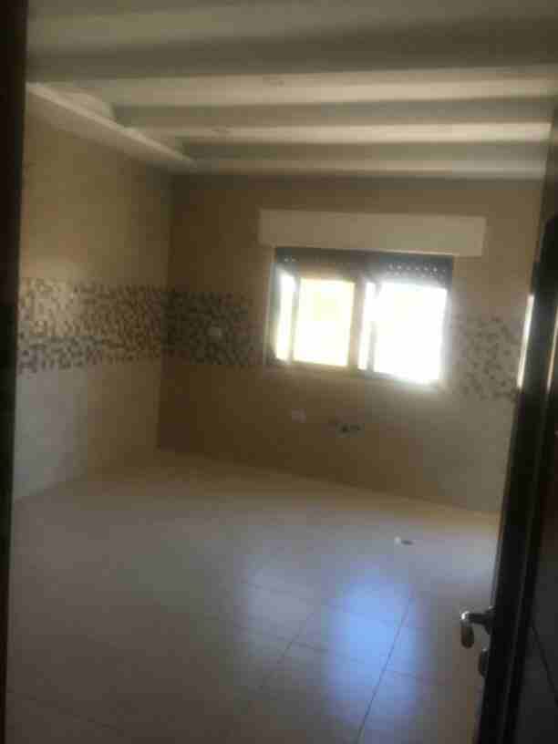 شقة للبيع
منطقة شفا بدران
دفعة أولى 10000 دينار
اقساااط شهرية مريحة
للاستفسار: 0795841307