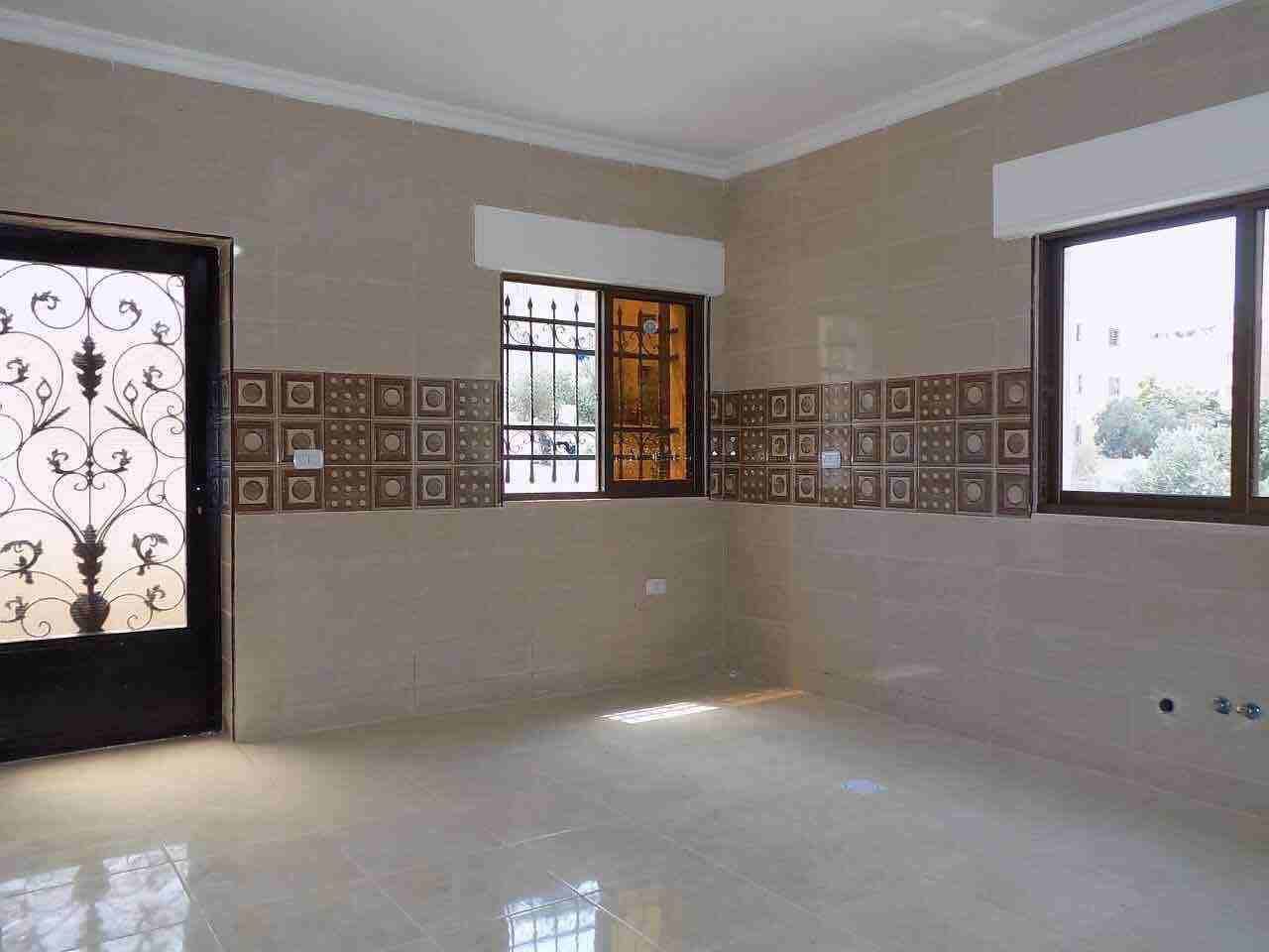 شقق في طبربور اقسااااااط
المساحات من 124م حتى 150م متوفر عدة مناطق
للاستفسار الاتصال خلال الفتره من9 صباحا وحتى 4 مساءا
اماني ٠٧٩٨٢١٣٢٦٦