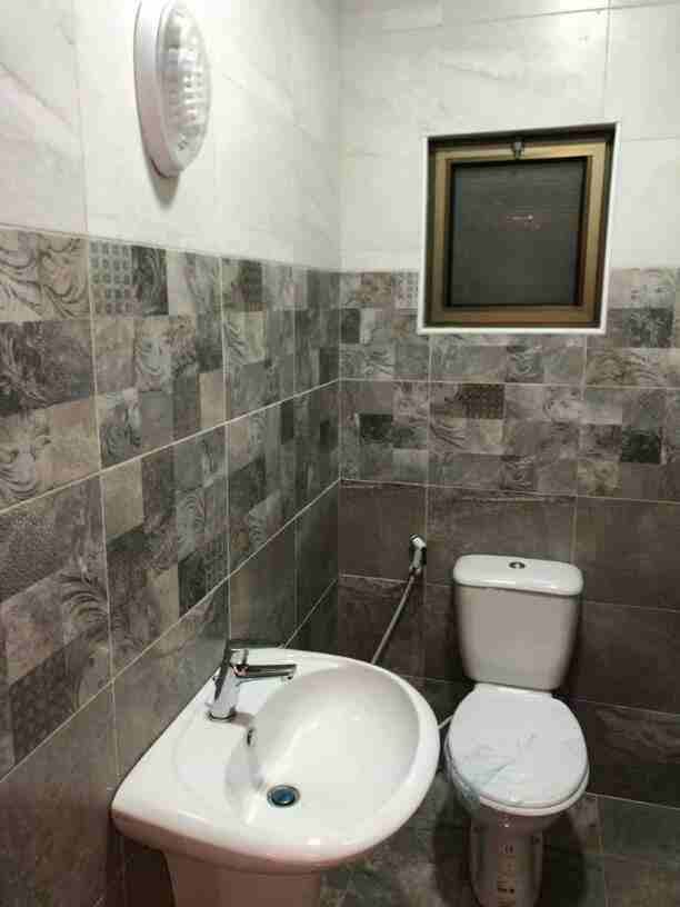 شقق للبيع في عدة مناطق
بدفعه تبدأ من 5000
الباقي اقساط شهريه مريحه
للاستفسار:0796795030
نستقبل الاتصالات من ساعه 9الصبح>>5العصر
