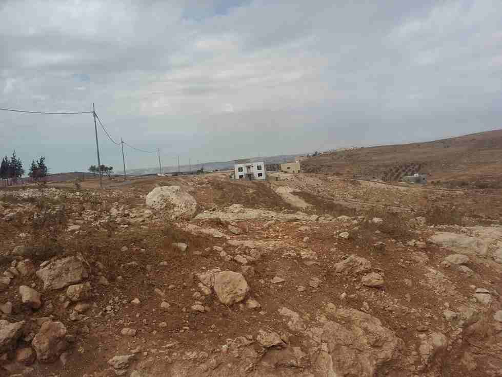 الأردن - عمان
قطعة ارض في بيرين/ رجم الشوك - تبعد 670م عن مسجد الصحابة
*ضمن أراضي محافظة الزرقاء
القرية: مرحب
حوض: النصيري و تلعة رشيد
المساحة: 699م
الموقع: بيرين/ رجم الشوك - تبعد 670م عن مسجد...