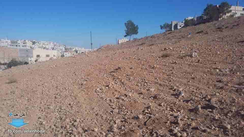 الأردن - الزرقاء
قطعة ارض في جريبا - قرب مسجد التوحيد
*ضمن أراضي محافظة الزرقاء
القرية: جريبا
حوض: مذبح البعير
المساحة: 445م
الموقع: تبعد 130م عن مسجد التوحيد، 950م عن طريق ياجوز
التصنيف: سكن ج...