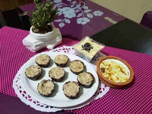 😍 طبخ وحلويات منزليه 😍
🎂تورتات لأعياد ميلاد 🍰🍰🍰
* بالأضافة الى انه اذا في ببالك شيء حاببين تطلبو احنا جاهزين
اعملو لايك و متابعه لصفحة لتشوفو كل الأصناف القادمة
* للأستفسار والتواصي التواصل...