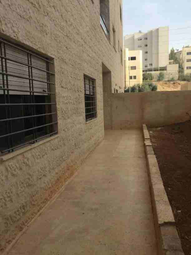 #حاسيين_فيك
#عشااان_هيك
شقق للبيع
منطقة طبربور
#مساحة_130م
#دفعة_5000
#مو_بس_هيك نسبة مرااابحة منااافسة
للاستفسار الرجاء الاتصال على الأرقام التالية
0796795030
062007713