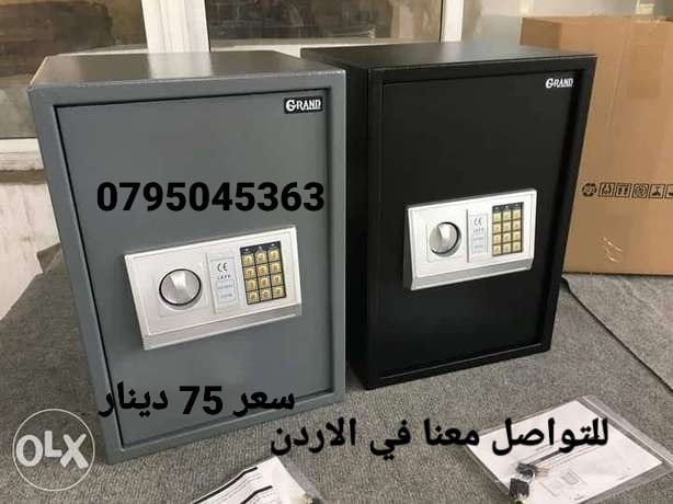قاصات أمان بجودة عالية واحجام مختلفة و تناسب جميع الاذواق