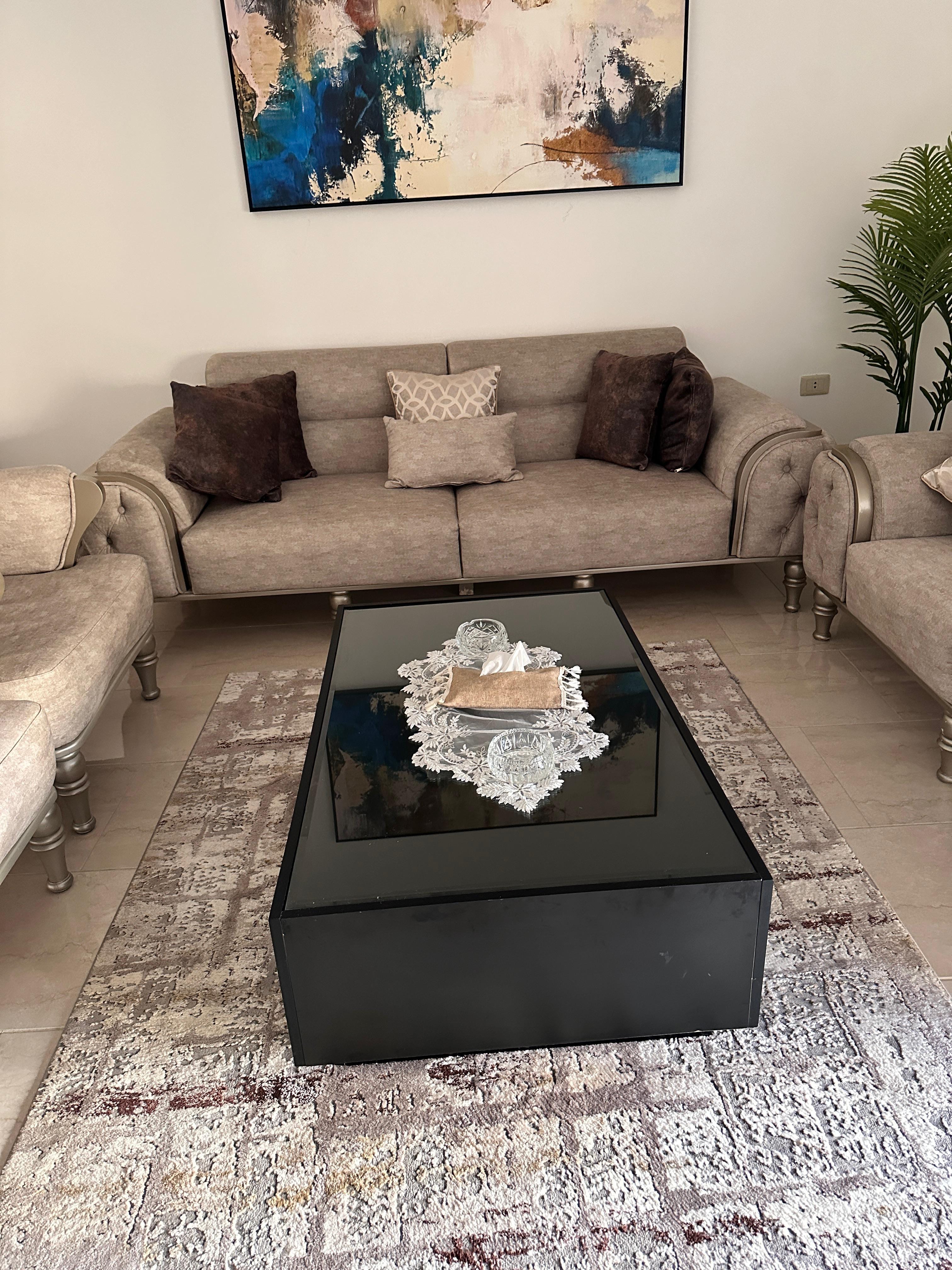طاولة وسط فخمه للبيع